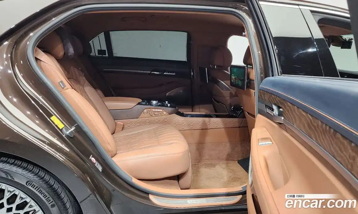 Genesis G90 2019 5.0 Автомат в Москве № 21281, фото 16