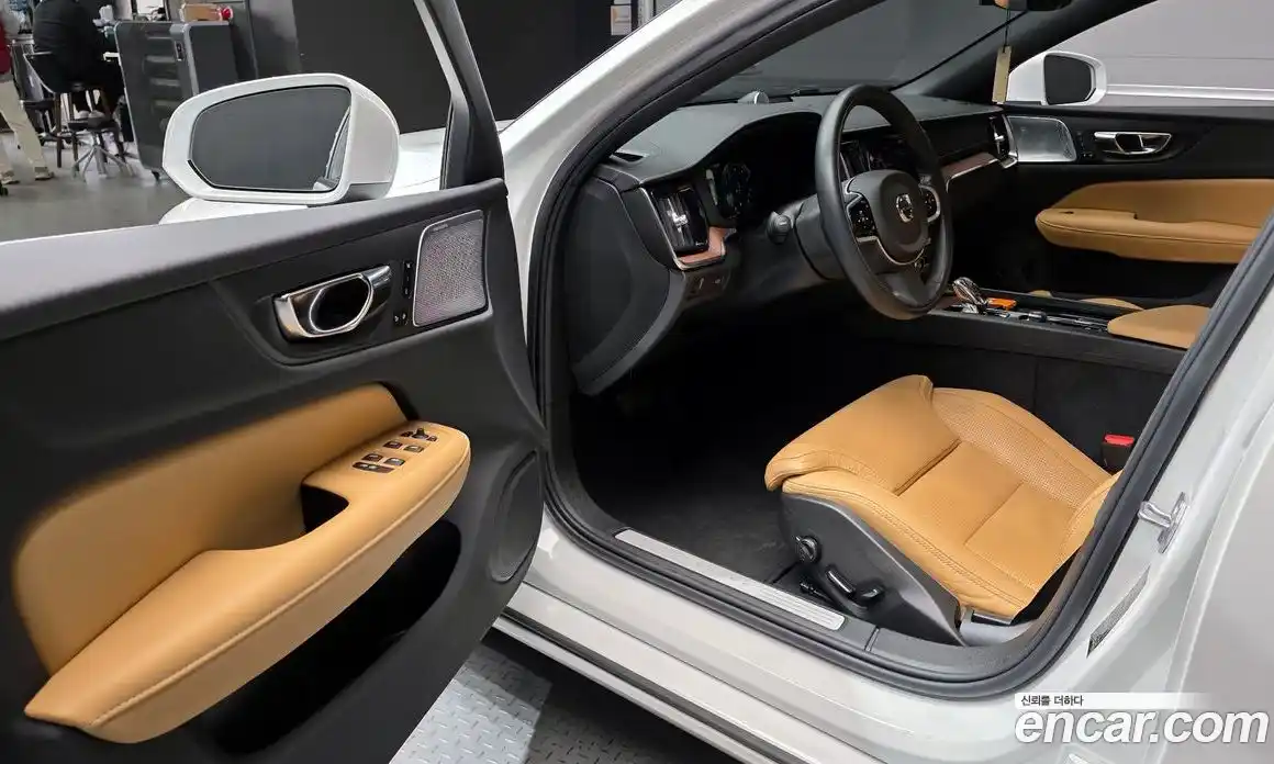 Volvo S60 2022 2.0 Автомат в Москве № 212842, фото 17