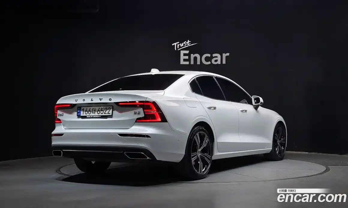 Volvo S60 2022 2.0 Автомат в Москве № 212842, фото 18