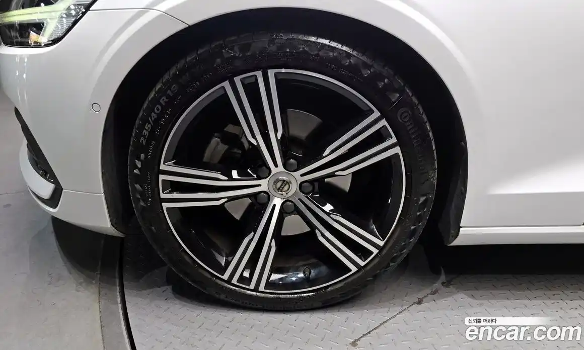 Volvo S60 2022 2.0 Автомат в Москве № 212842, фото 6