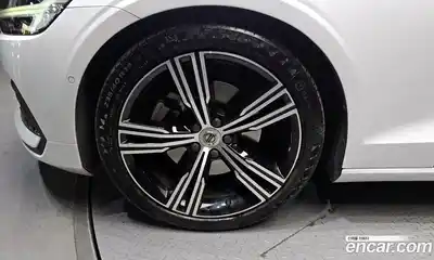 Volvo S60 2022 2.0 Автомат в Москве № 212842, миниатюра 6