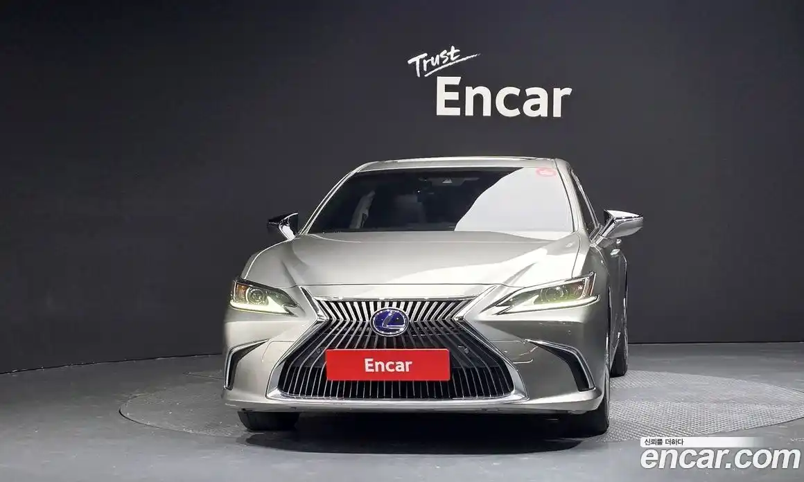 Lexus ES 2020 2.5 Автомат в Москве № 214612, фото 17
