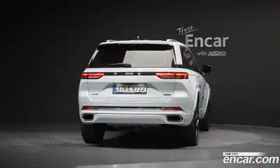 Jeep Cherokee 2023 2.0 Автомат в Москве № 215483, миниатюра 8