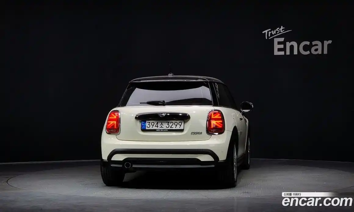 Mini Cooper 2022 1.5 Автомат в Москве № 221739, фото 17