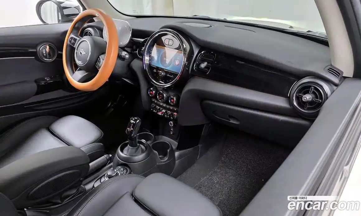 Mini Cooper 2022 1.5 Автомат в Москве № 221739, фото 19