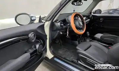 Mini Cooper 2022 1.5 Автомат в Москве № 221739, миниатюра 3