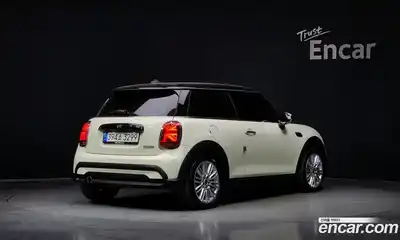 Mini Cooper 2022 1.5 Автомат в Москве № 221739, миниатюра 9