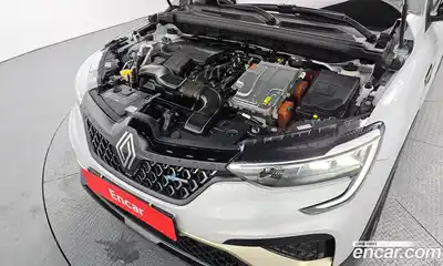 Renault Arkana 2025 1.6 Автомат в Москве № 222243, миниатюра 3