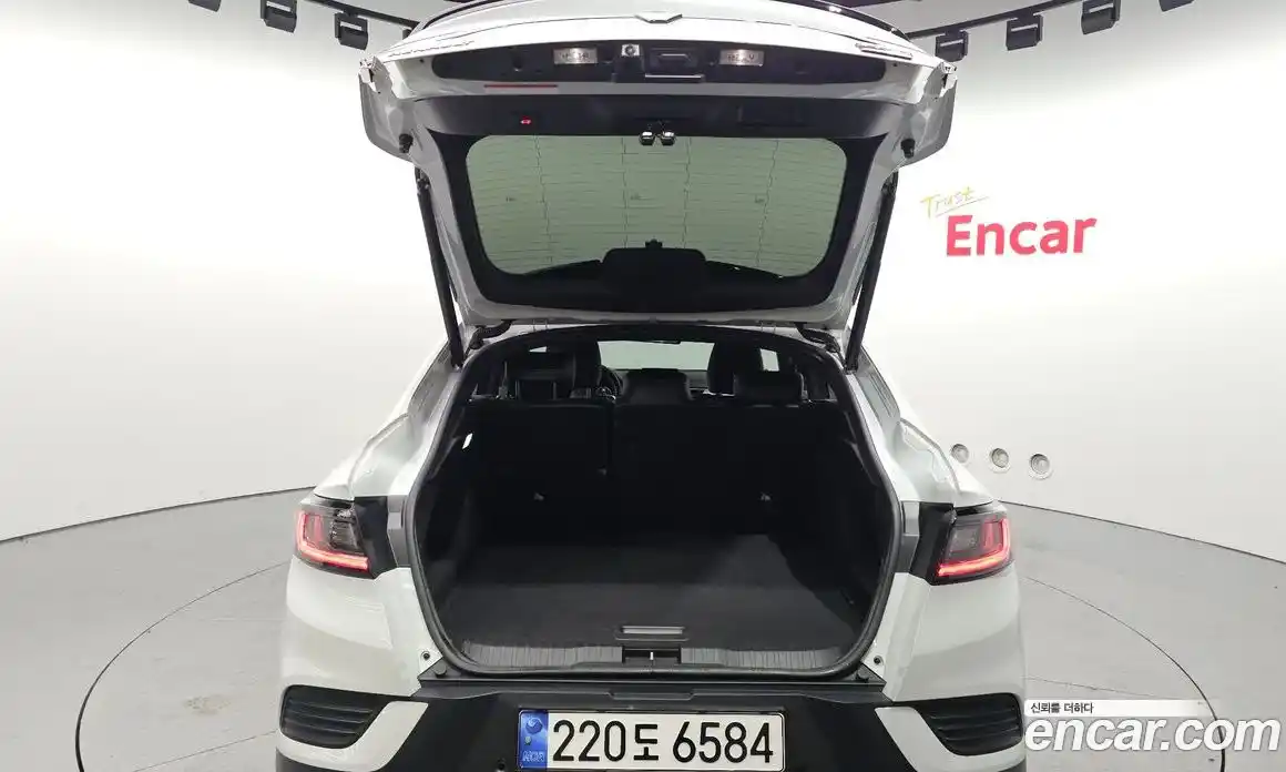 Renault Arkana 2025 1.6 Автомат в Москве № 222243, фото 7