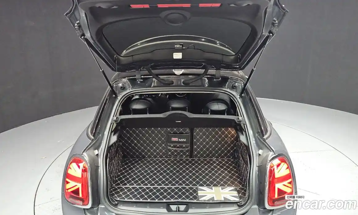 Mini Cooper 2019 2.0 Автомат в Москве № 224021, фото 9