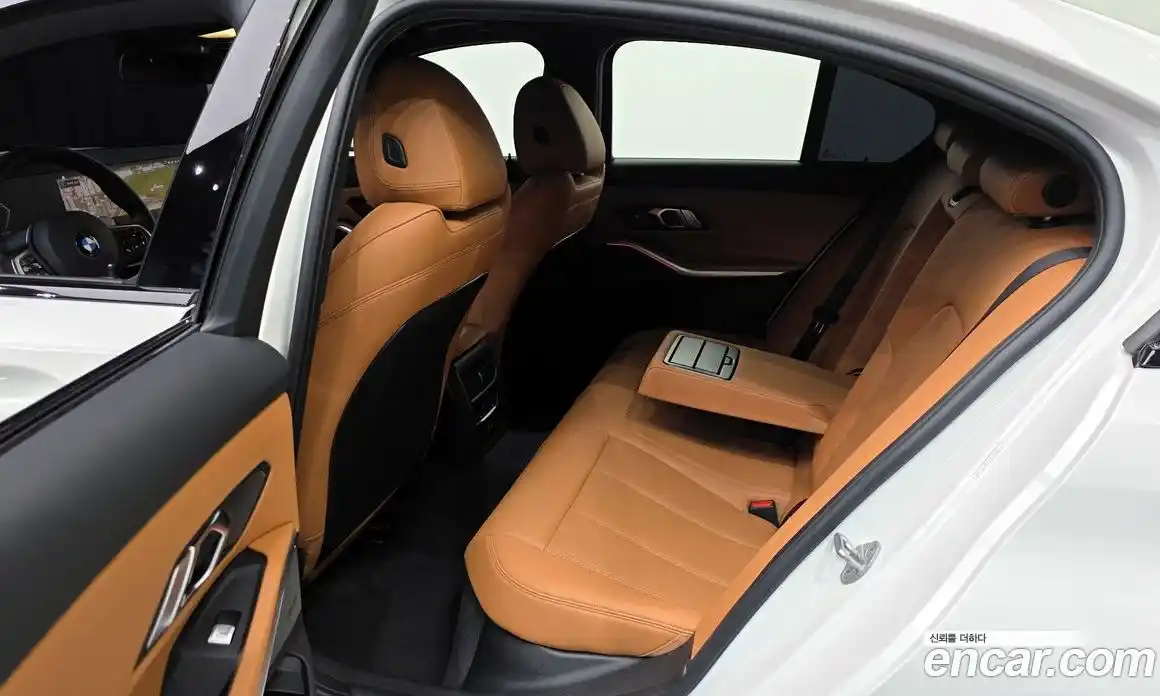 BMW 3-Series 2024 2.0 Автомат в Москве № 228406, фото 18