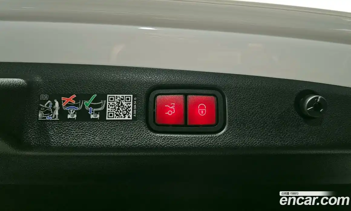 Mercedes-Benz E-Class 2025 2.0 Автомат в Москве № 229339, фото 12