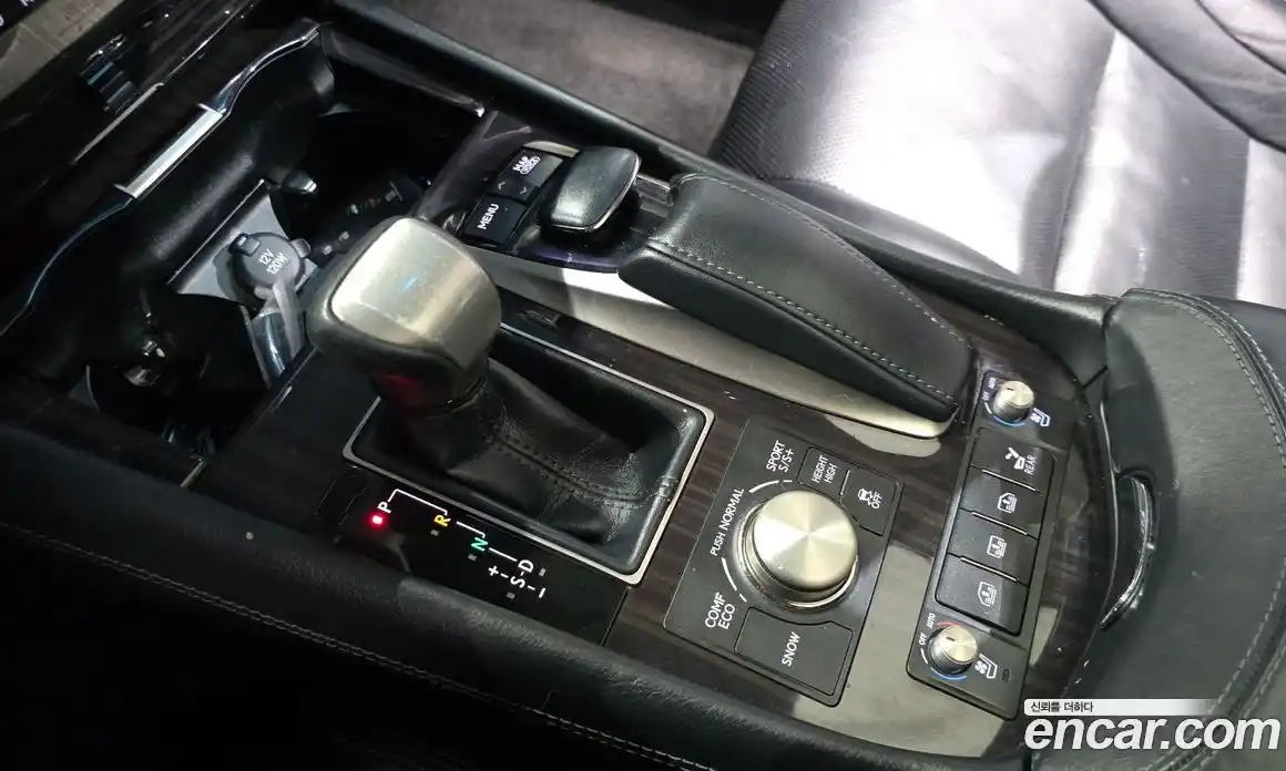 Lexus LS 2014 4.6 Автомат в Москве № 232027, фото 17