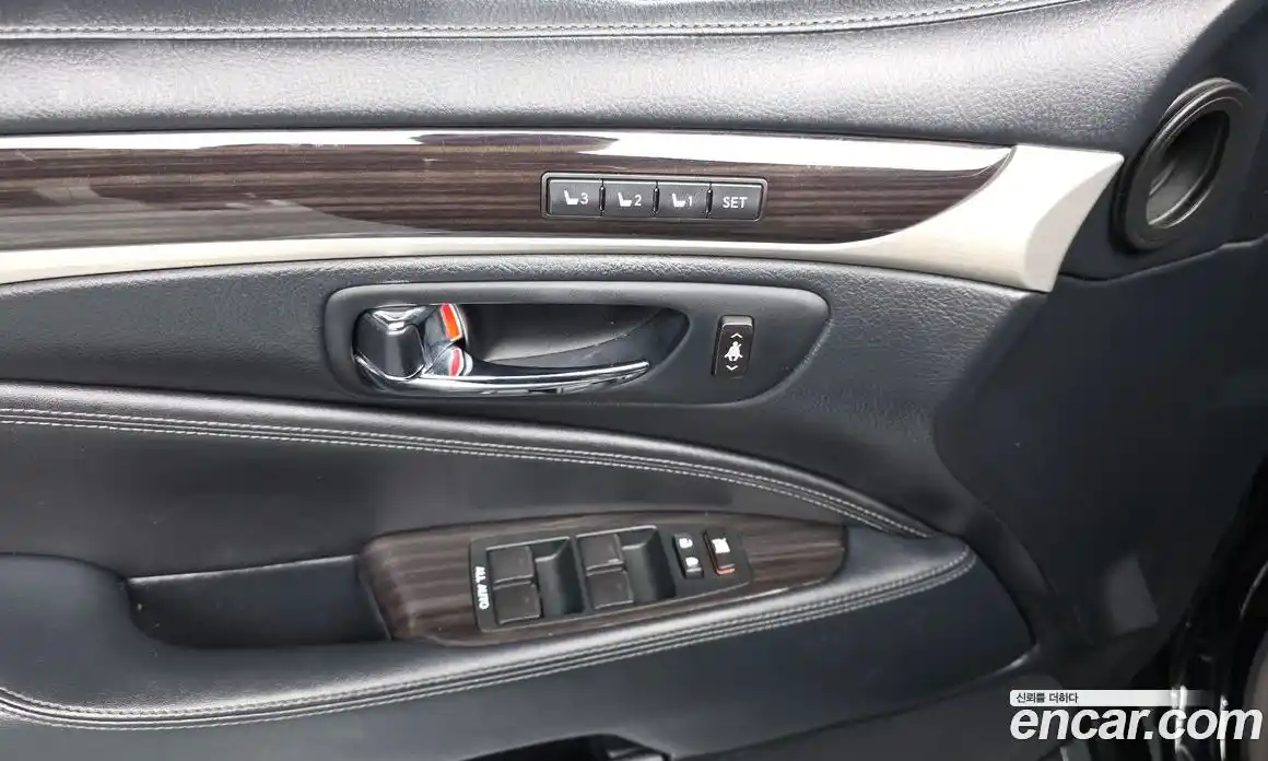 Lexus LS 2014 4.6 Автомат в Москве № 232027, фото 19