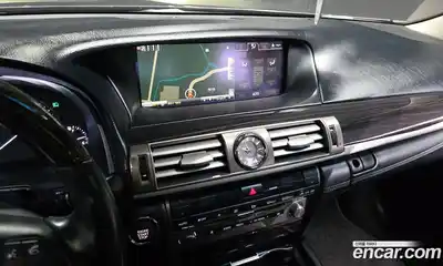 Lexus LS 2014 4.6 Автомат в Москве № 232027, миниатюра 2