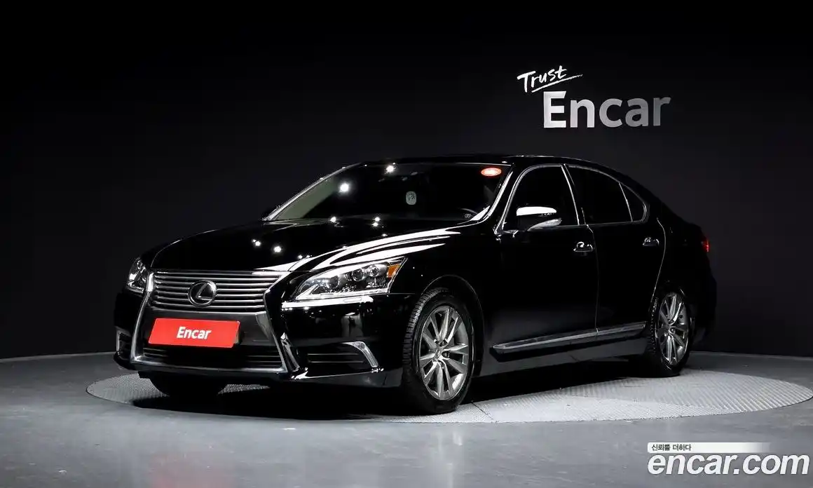 Lexus LS 2014 4.6 Автомат в Москве № 232027, фото 5