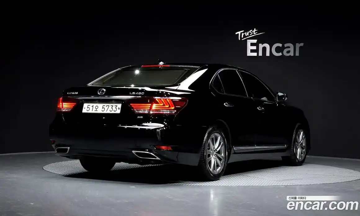 Lexus LS 2014 4.6 Автомат в Москве № 232027, фото 6