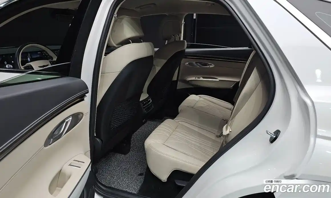 Genesis GV70 2025 2.5 Автомат в Москве № 23388, фото 13