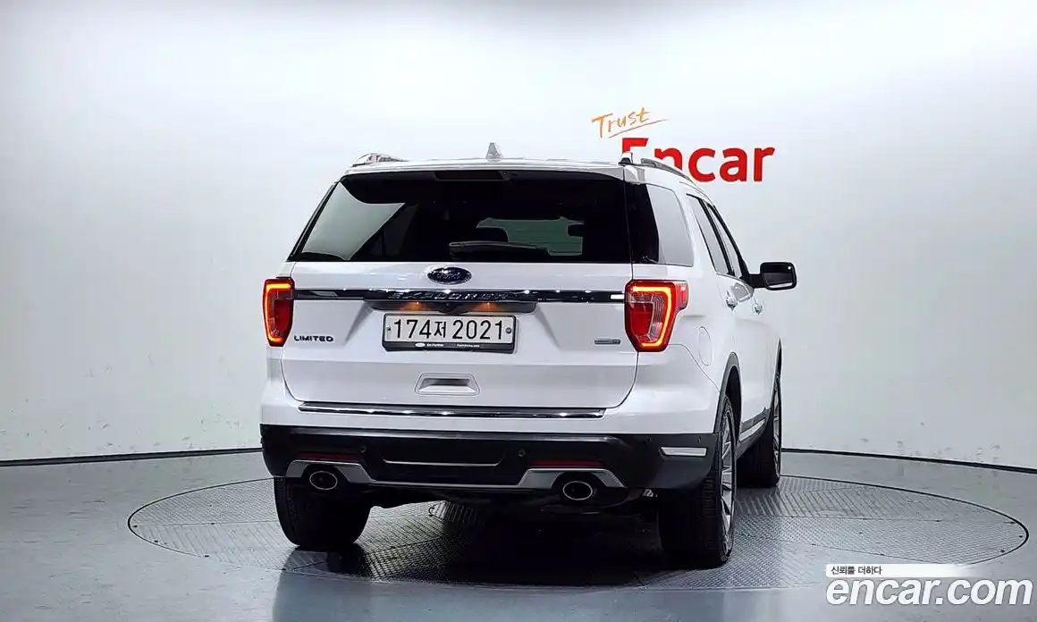 Ford Explorer 2018 2.3 Автомат в Москве № 255611, фото 17