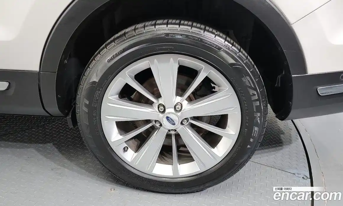 Ford Explorer 2018 2.3 Автомат в Москве № 255611, фото 5