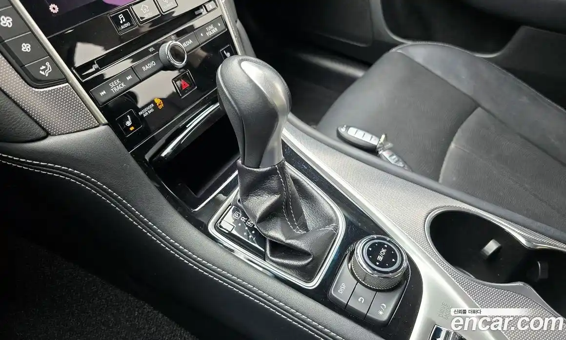 Infiniti Q50 2015 2.1 Автомат в Москве № 256174, фото 15