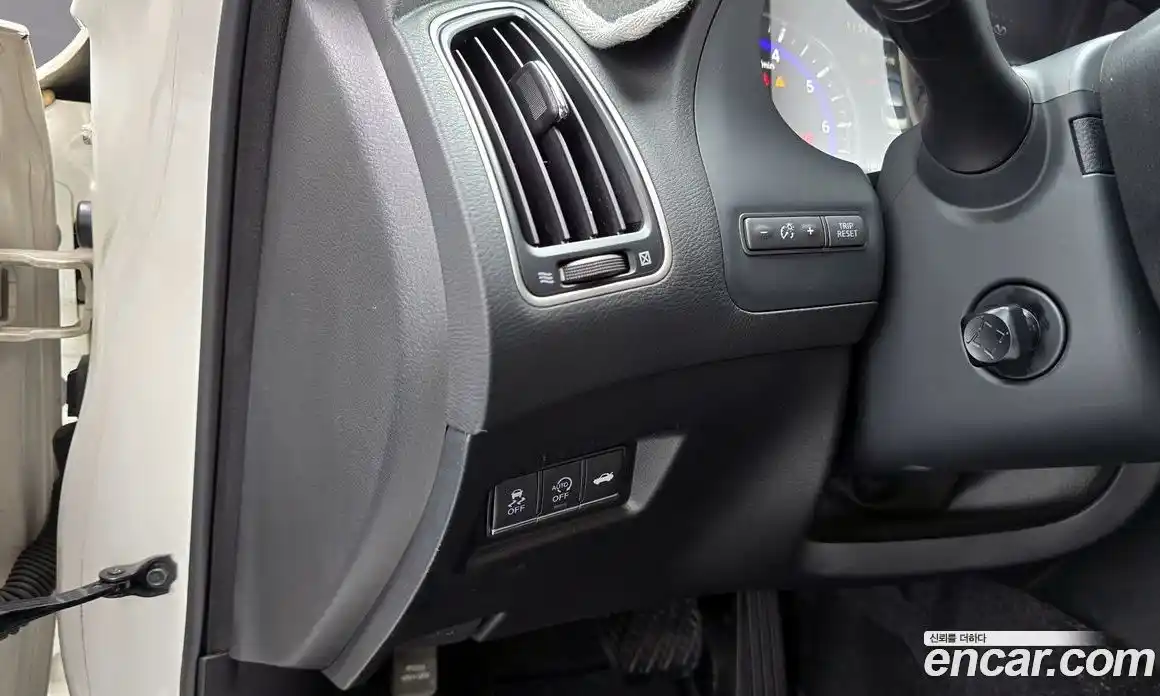 Infiniti Q50 2015 2.1 Автомат в Москве № 256174, фото 17