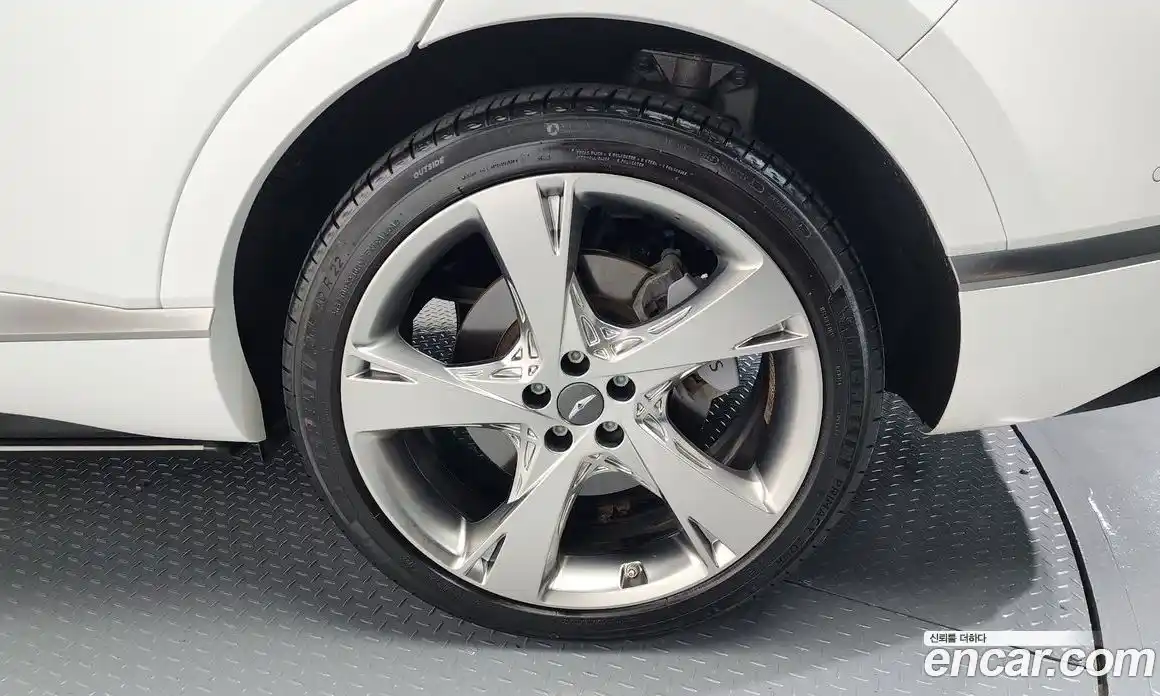 Genesis GV80 2023 2.5 Автомат в Москве № 25688, фото 17