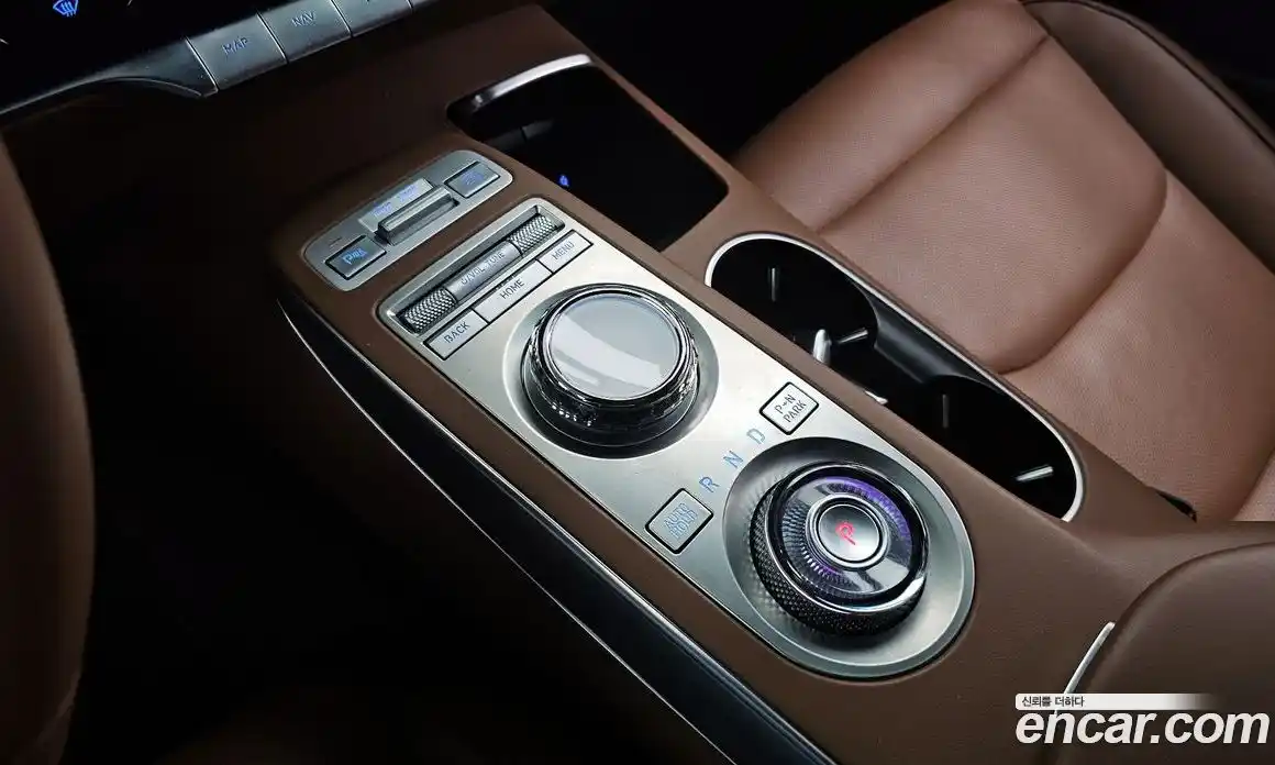 Genesis GV70 2022 2.5 Автомат в Москве № 26513, фото 6