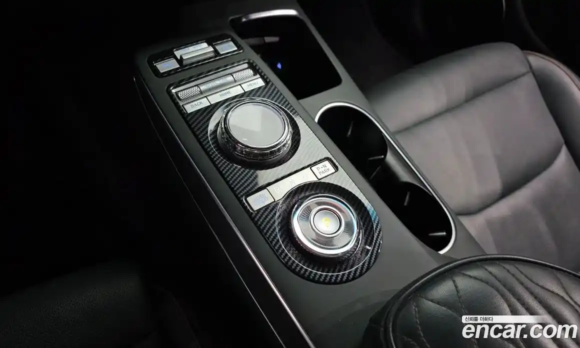 Genesis GV70 2022 2.5 Автомат в Москве № 26611, фото 14