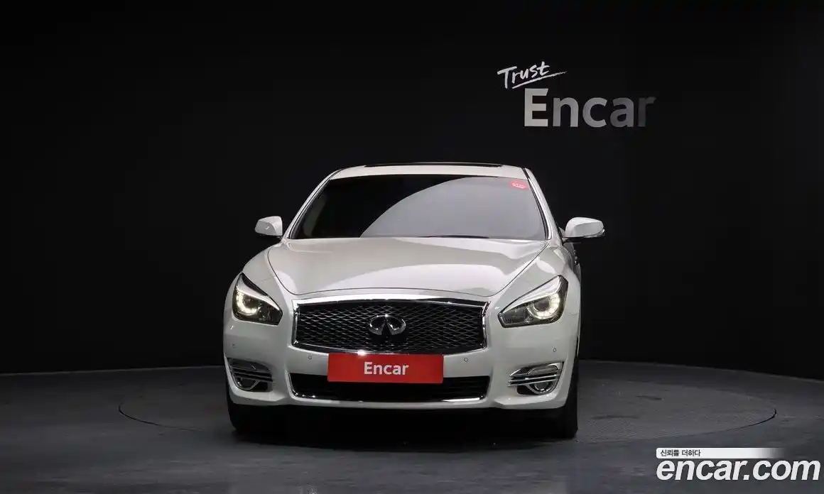 Infiniti Q70 2019 3.7 Автомат в Москве № 267000, фото 4