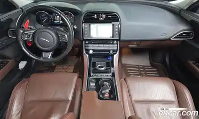 Jaguar XE 2016 2.0 Автомат в Москве № 268076, миниатюра 12
