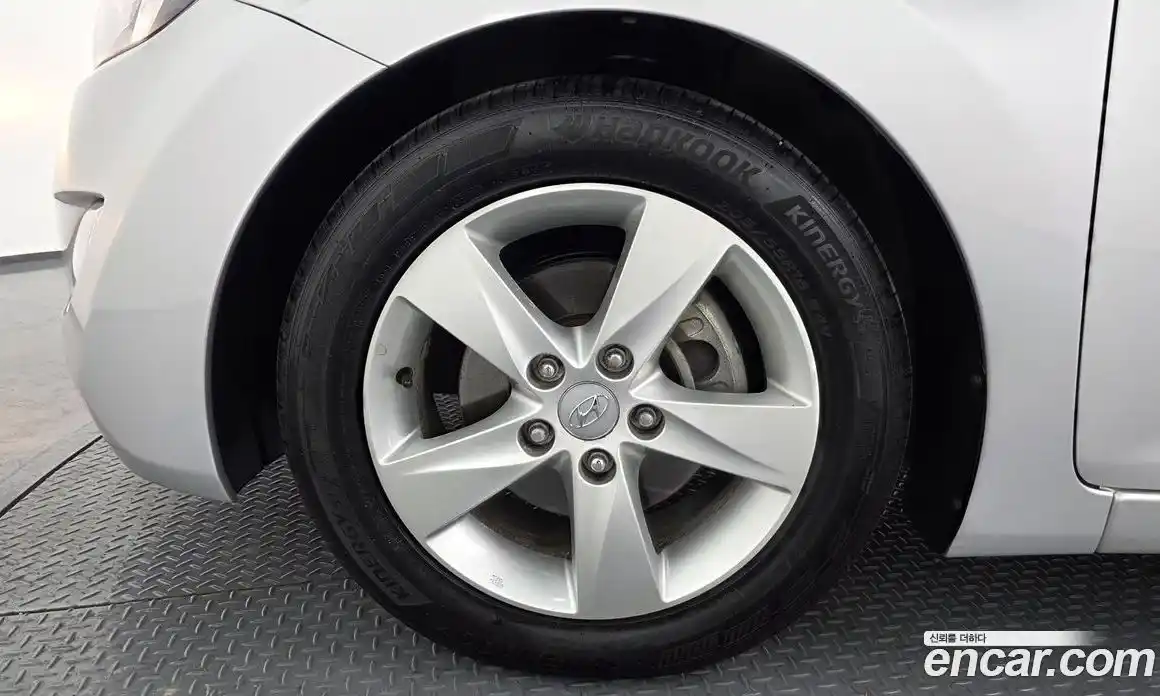 Hyundai Avante 2011 1.6 Автомат в Москве № 280714, фото 14