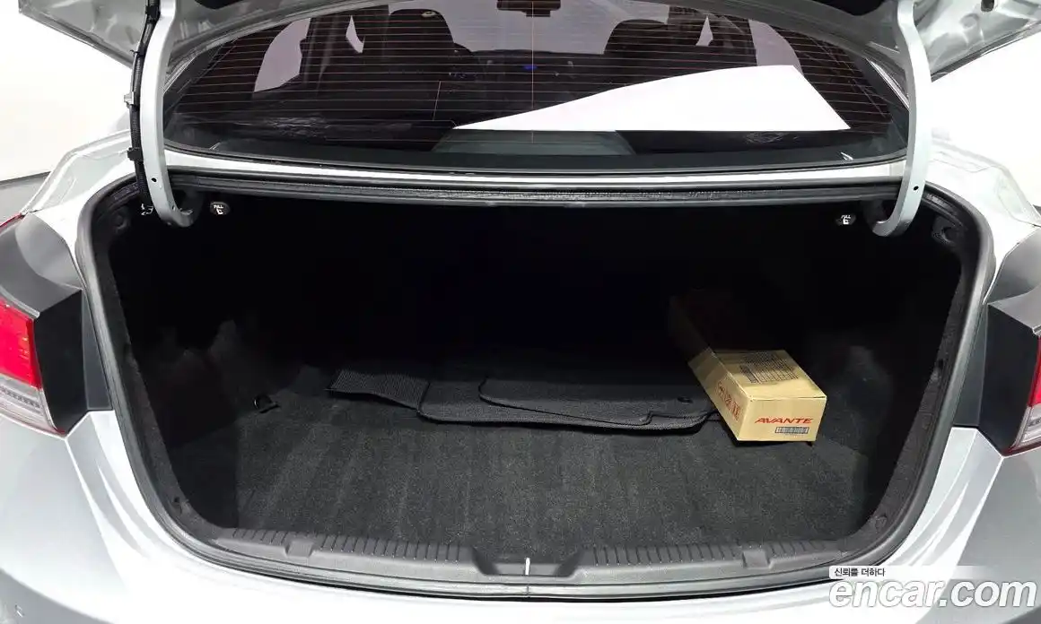 Hyundai Avante 2011 1.6 Автомат в Москве № 280714, фото 6