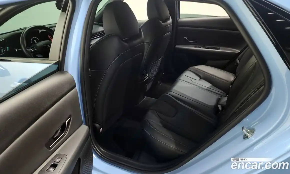 Hyundai Avante 2023 2.0 Автомат в Москве № 280857, фото 19