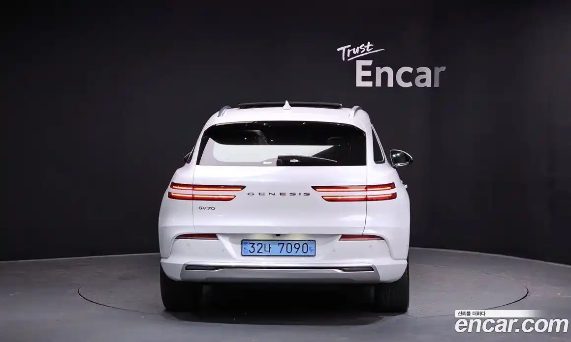 Genesis GV70 2022 0.1 Автомат в Москве № 289096, фото 11
