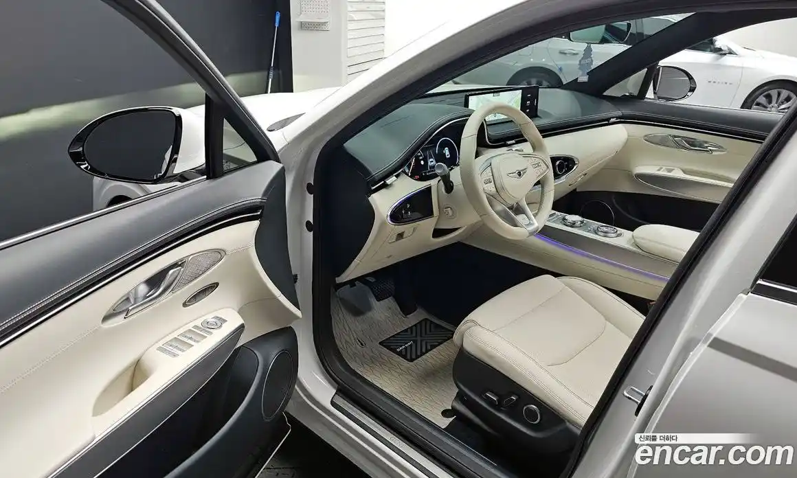 Genesis GV70 2022 0.1 Автомат в Москве № 289096, фото 14