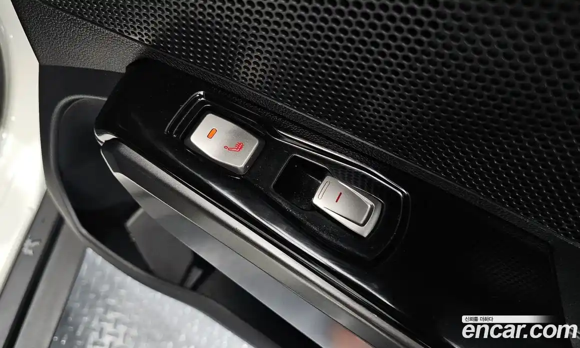 SsangYong TIBOLI 2016 1.6 Автомат в Москве № 29218, фото 6