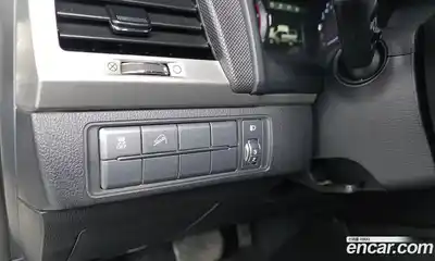 SsangYong Rexton 2018 2.2 Автомат в Москве № 29988, миниатюра 12