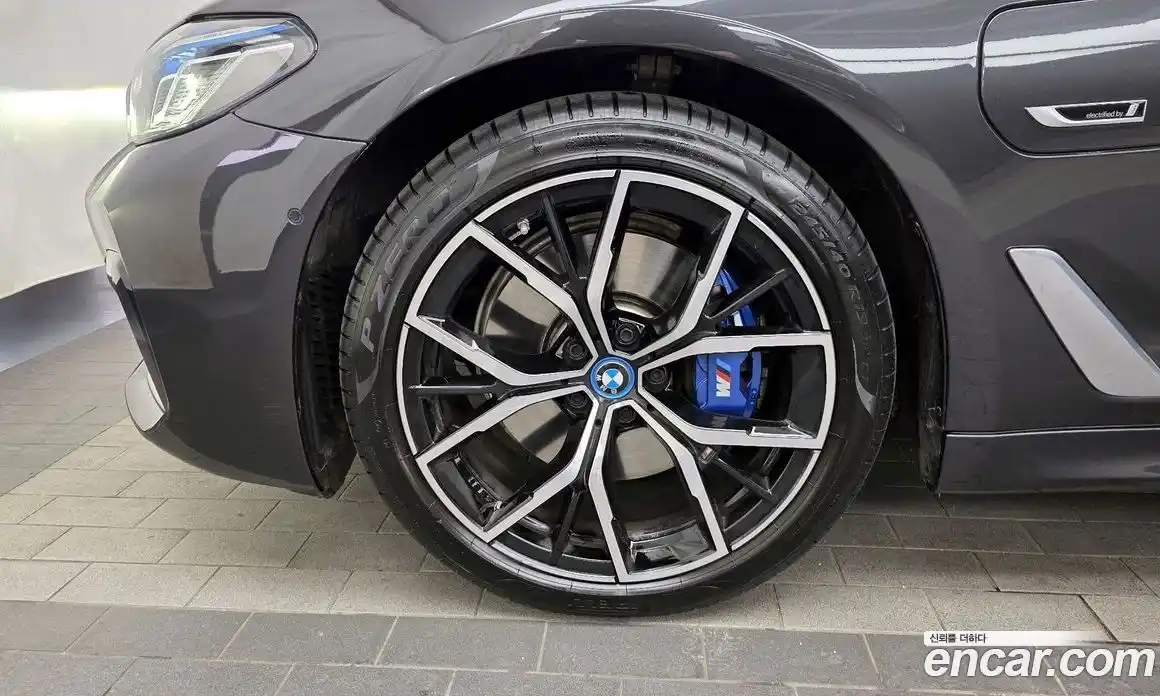 BMW 5-Series 2023 2.0 Автомат в Москве № 302425, фото 11