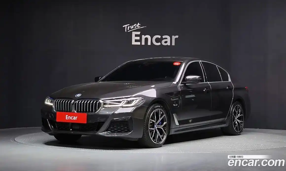 BMW 5-Series 2023 2.0 Автомат в Москве № 302425, фото 19