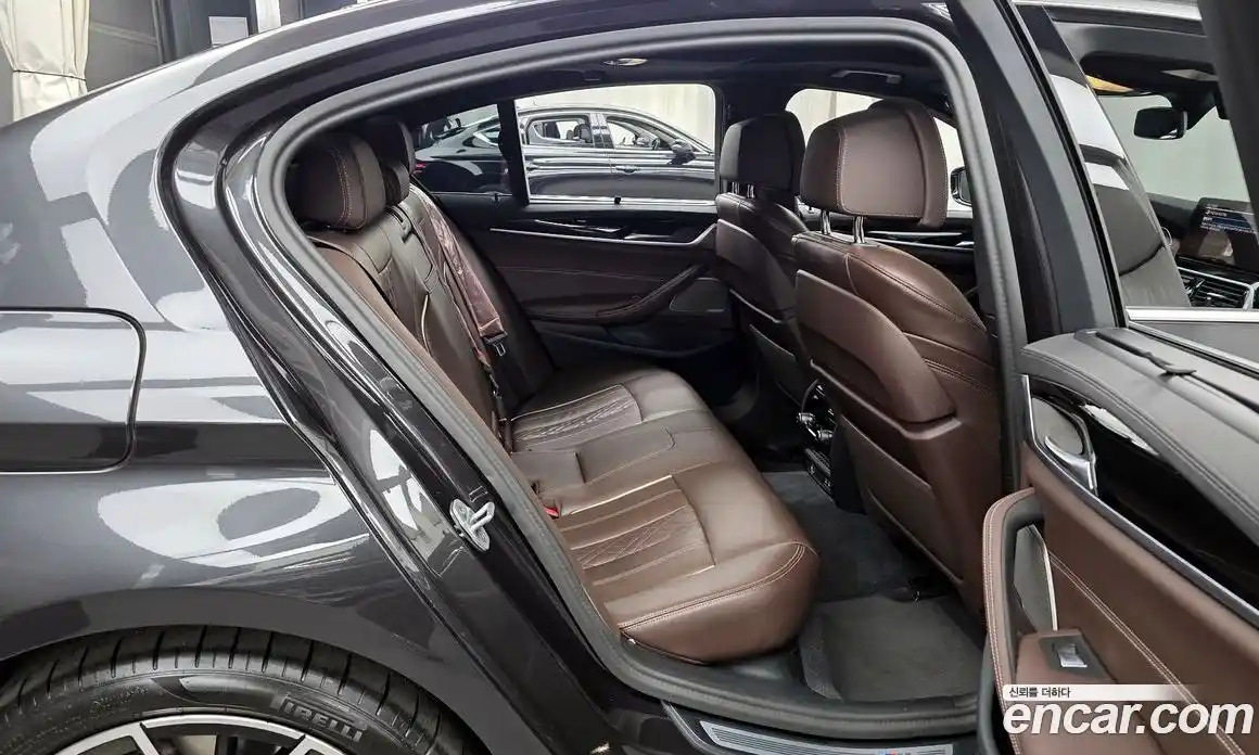 BMW 5-Series 2023 2.0 Автомат в Москве № 302425, фото 20