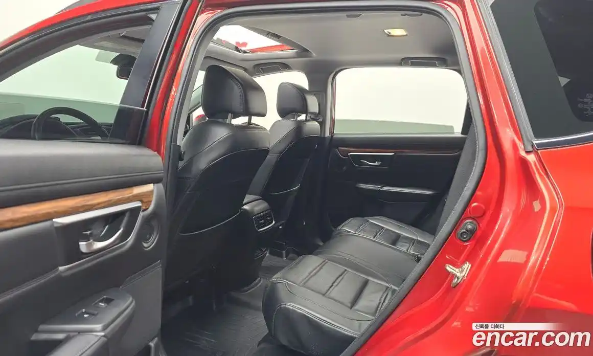 Honda CR-V 2019 1.5 Автомат в Москве № 302909, фото 7