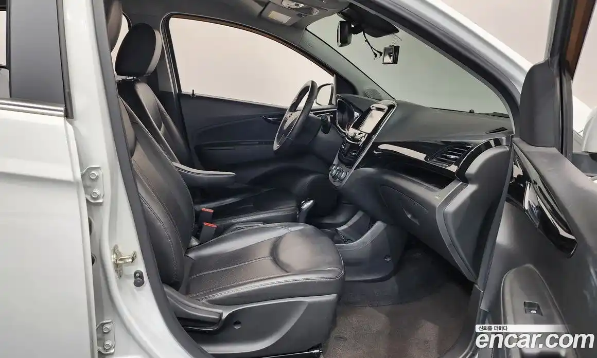 Chevrolet Spark 2016 1.0 Автомат в Москве № 332120, фото 3