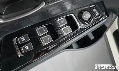 SsangYong Korando 2019 1.6 Автомат в Москве № 34345, миниатюра 3