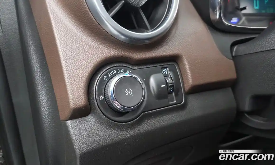 Chevrolet Trax 2015 1.4 Автомат в Москве № 38613, фото 5