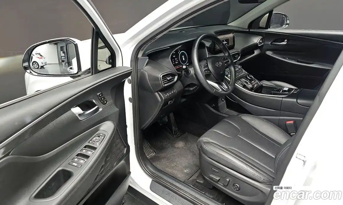 Hyundai Santa Fe 2023 1.6 Автомат в Москве № 3994, фото 15