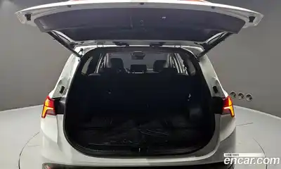 Hyundai Santa Fe 2023 1.6 Автомат в Москве № 3994, миниатюра 2