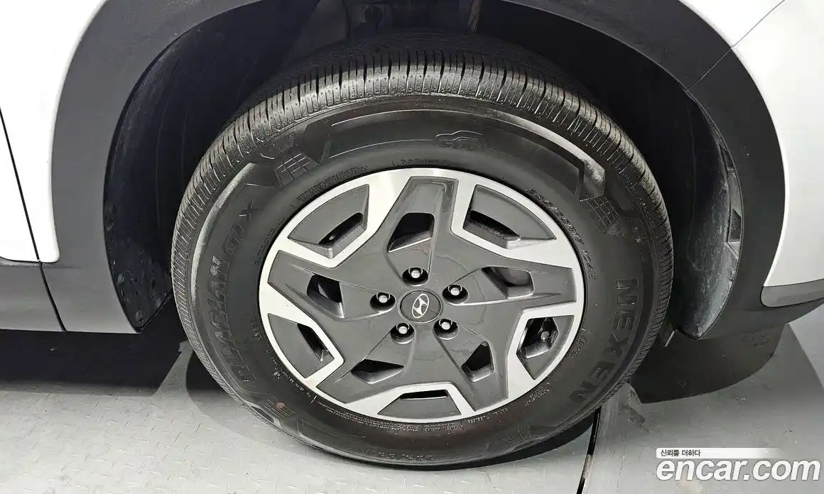 Hyundai Santa Fe 2023 1.6 Автомат в Москве № 3994, фото 3