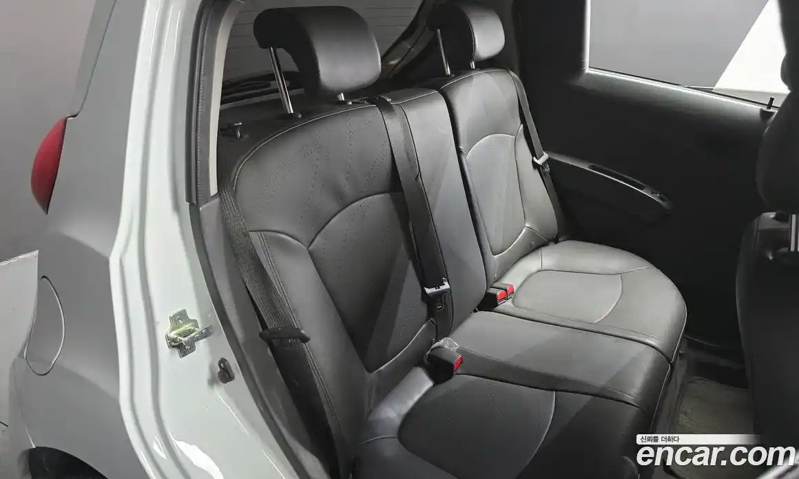 Chevrolet Spark 2014 1.0 Автомат в Москве № 41111, фото 17