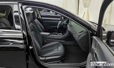 Hyundai Sonata 2022 1.6 Автомат в Москве № 7557, миниатюра 8